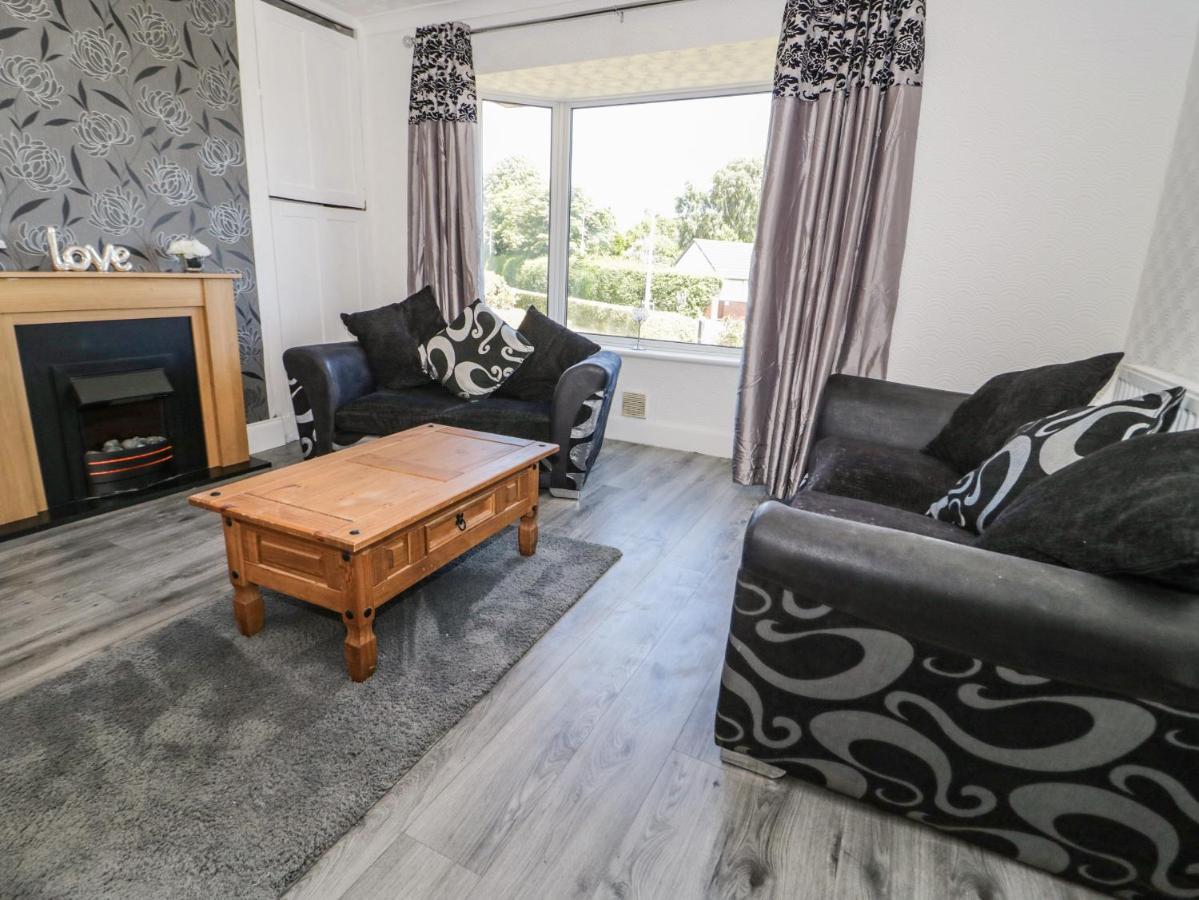 Laragh Villa Llandudno Exterior photo