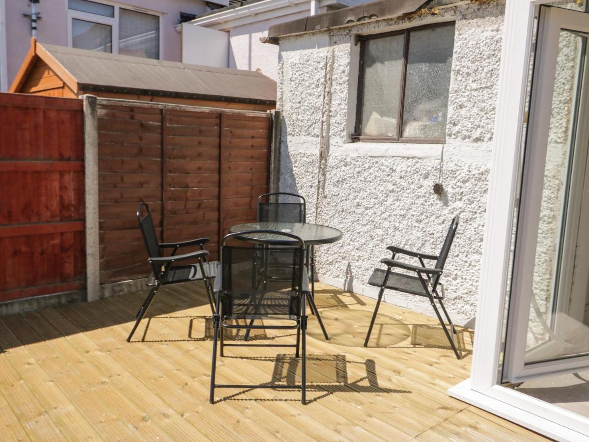 Laragh Villa Llandudno Exterior photo